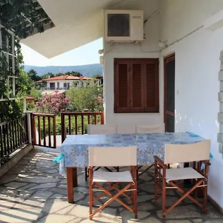 Lila Apartman