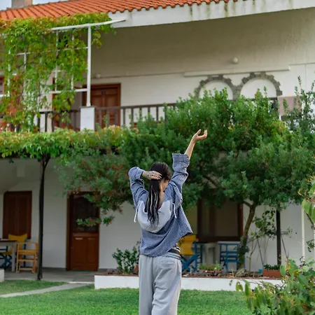 Lila 보우르보우로우